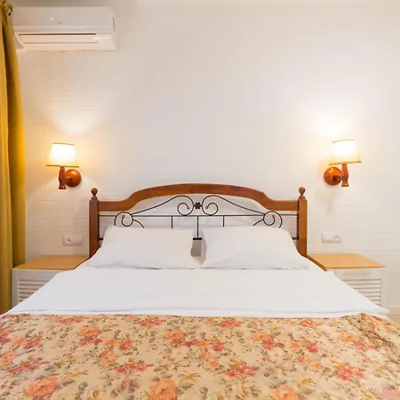 Central Apartments Киев Экстерьер фото