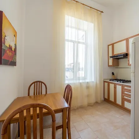 Central Apartments Киев Экстерьер фото