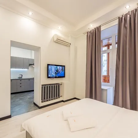 Central Apartments Киев Экстерьер фото