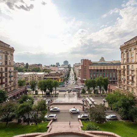 Central Apartments Киев Экстерьер фото