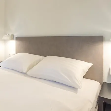 Central Apartments Киев Экстерьер фото