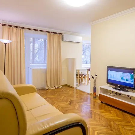Central Apartments Киев Экстерьер фото