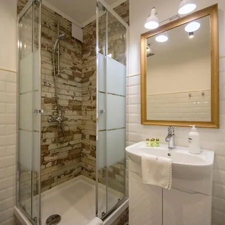 Central Apartments Киев Экстерьер фото