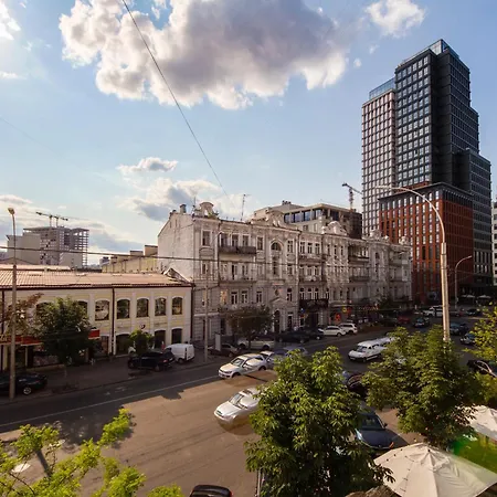Central Apartments Киев Экстерьер фото
