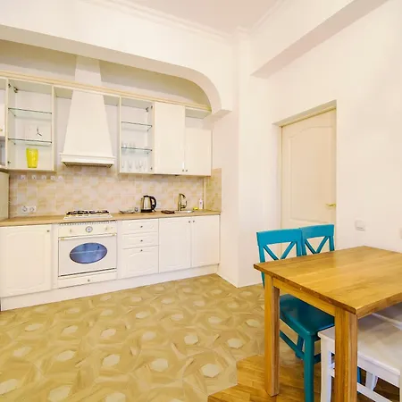 Central Apartments Киев Экстерьер фото