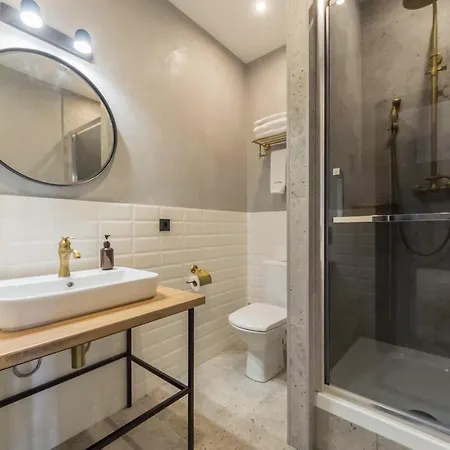 Central Apartments Киев Экстерьер фото