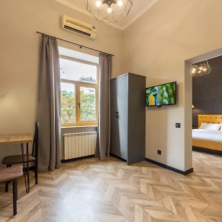 Central Apartments Киев Экстерьер фото