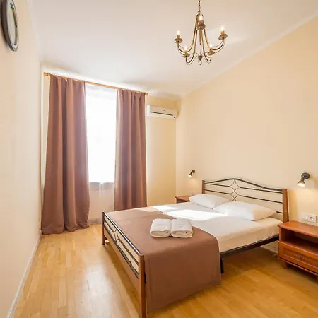 Central Apartments Киев Экстерьер фото
