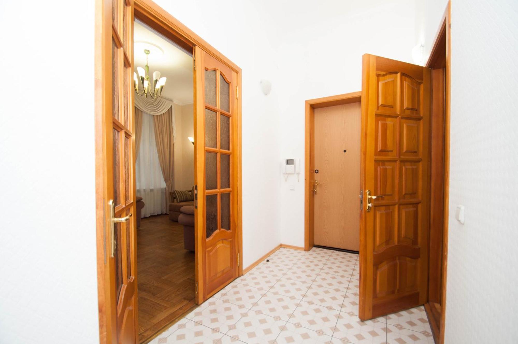 Central Apartments Apartment Kyiv